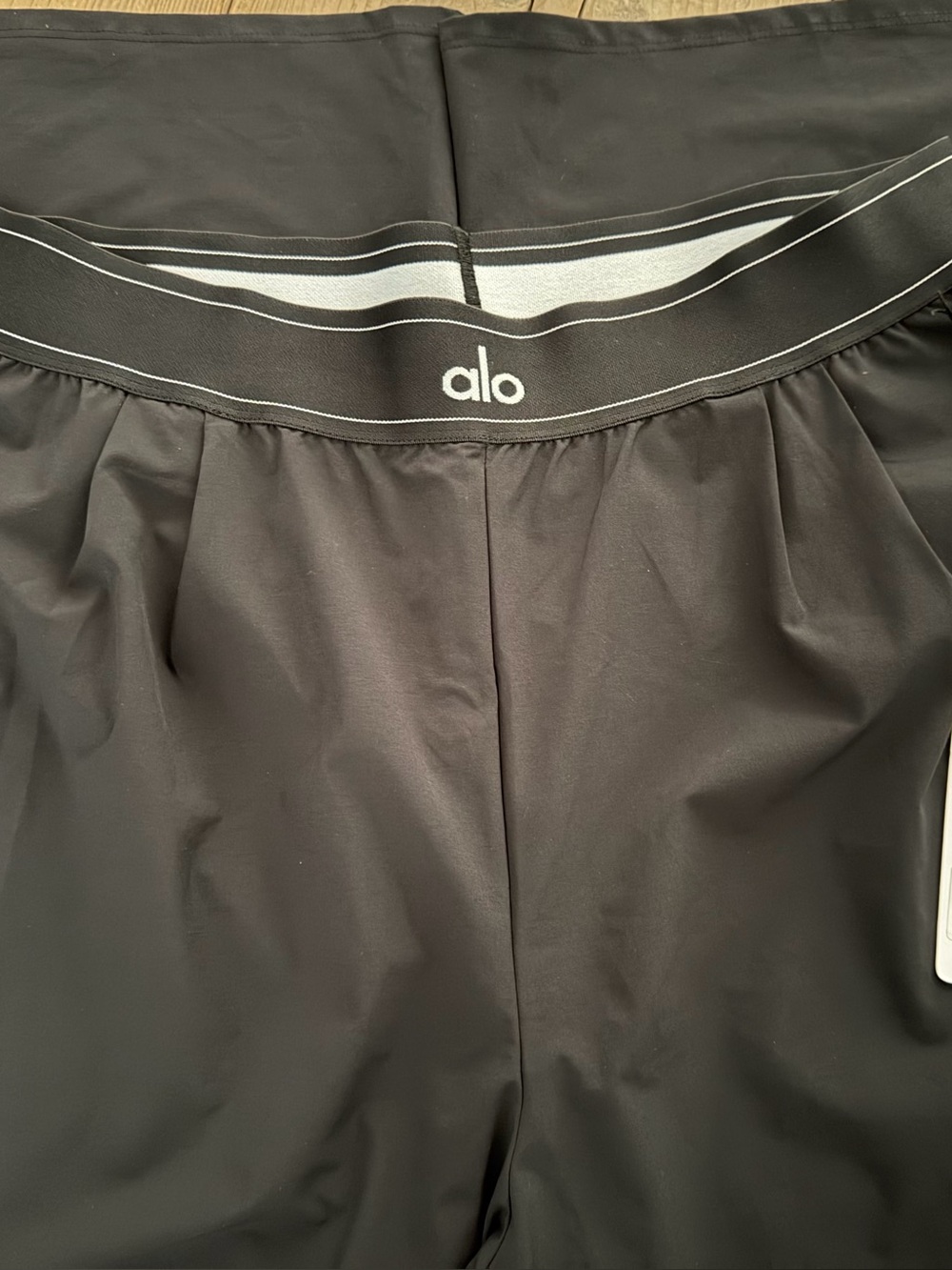 Large NWT ALO Suit Up Trousers black